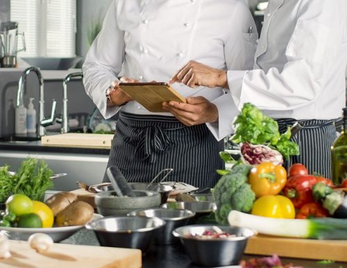 priprava profesionalne kuhinje gostinska oprema